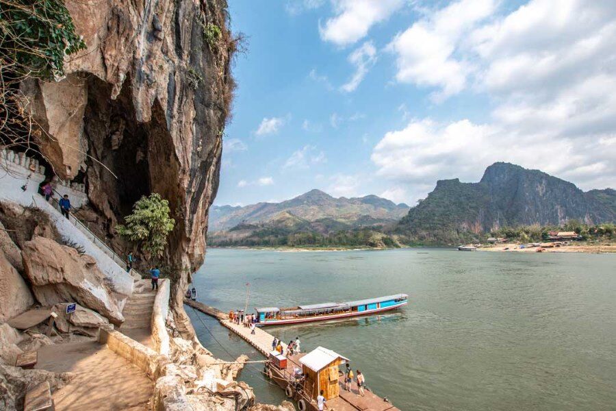 Learn Pak Ou’s culture with expert guidance